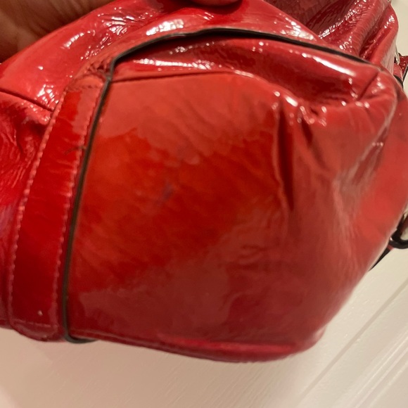 Coach tomato red patent style bag and dust bag - Picture 10 of 13